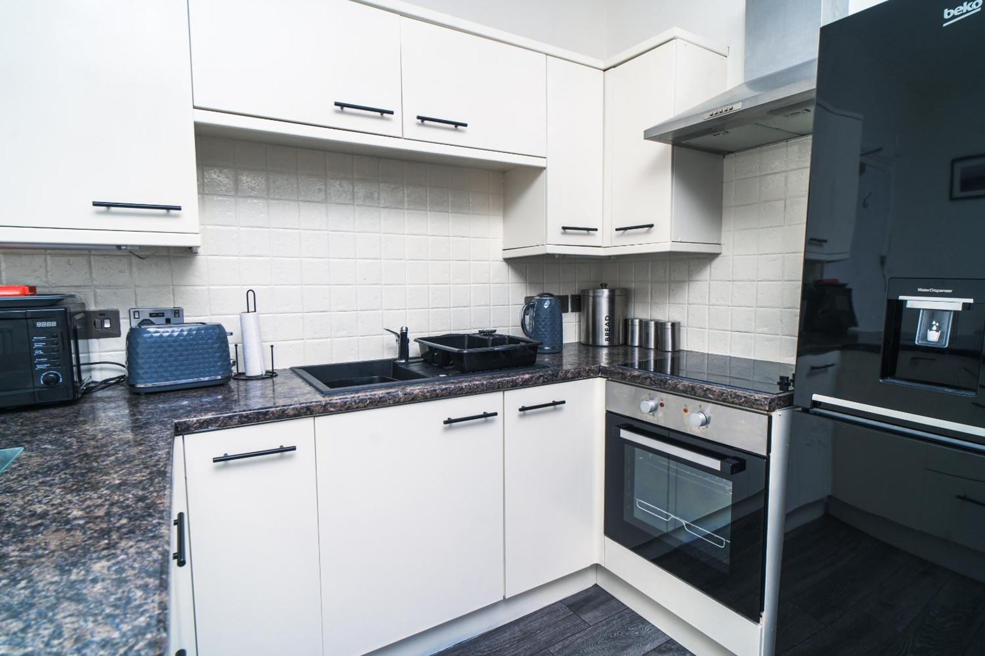 Beachmount Holiday Apartments Колвин Бэй Экстерьер фото