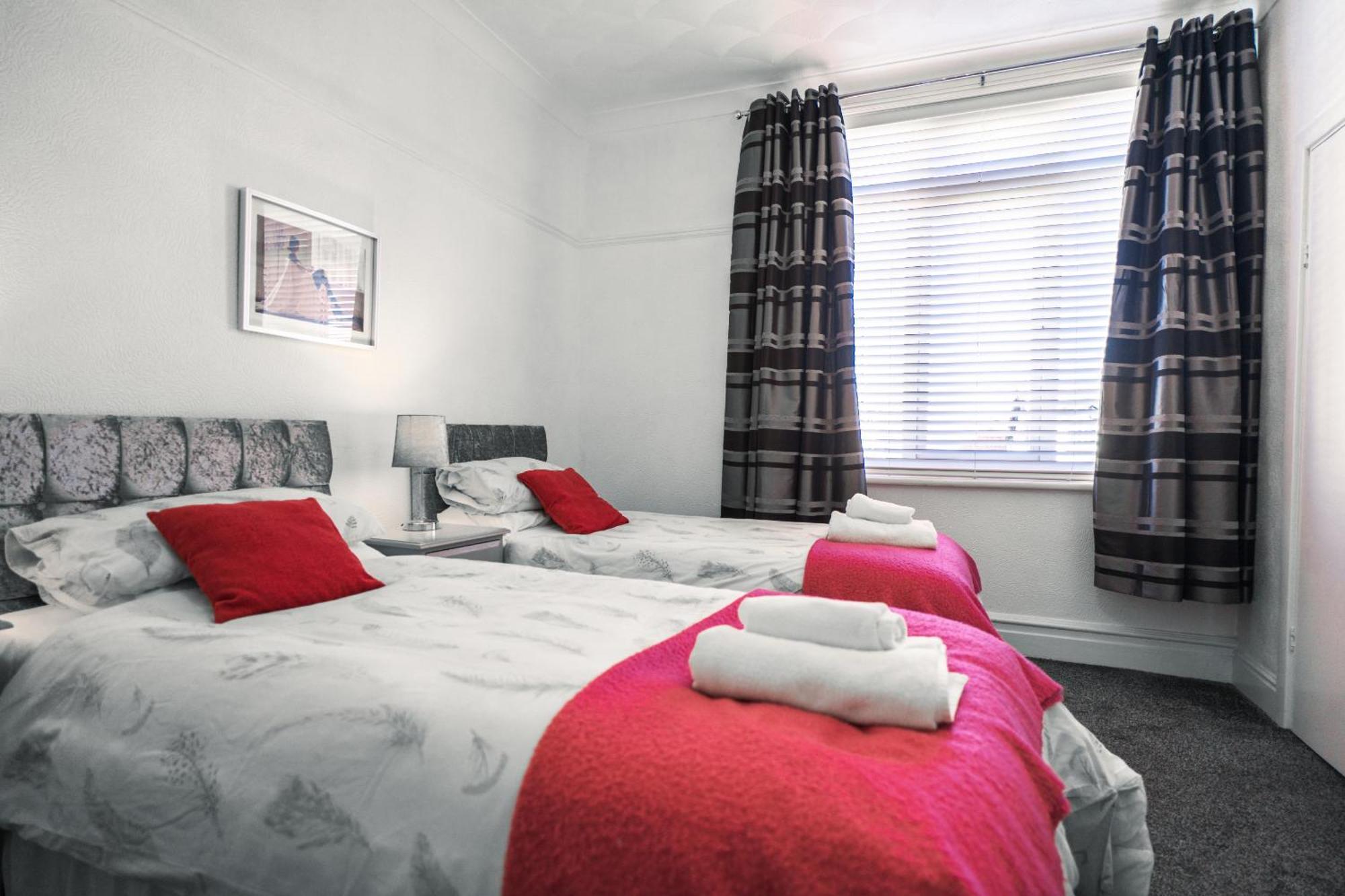Beachmount Holiday Apartments Колвин Бэй Экстерьер фото